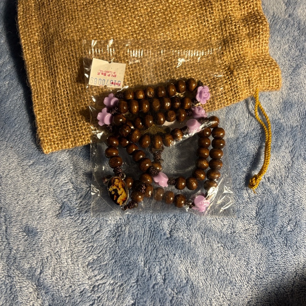 St Joseph Wood Bead Rosary Viste Ruah
Catholic Prayer Beads Burlap Bag
#004